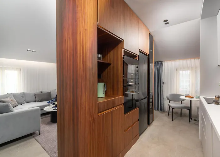 Arriba Residence