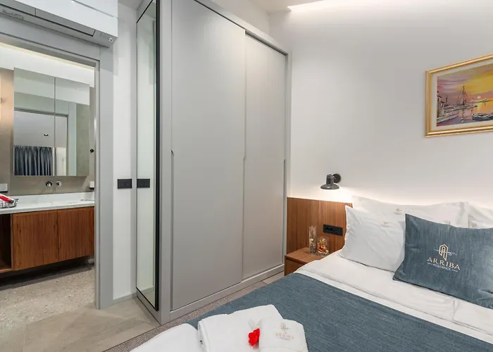 Arriba Residence *